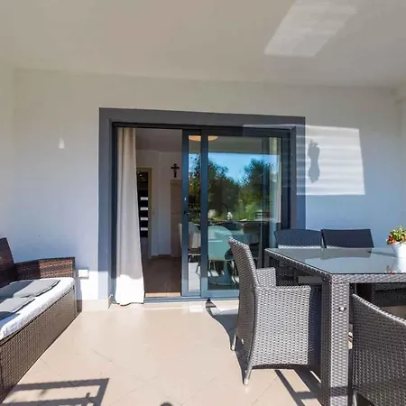 Apartment In 5244 Crikvenica