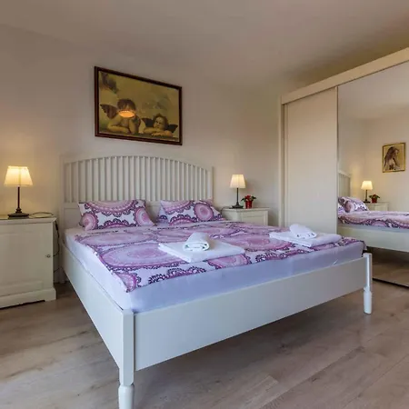 In 5244 Crikvenica