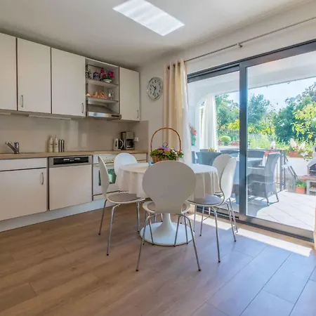 In 5244 * 크리크베니카