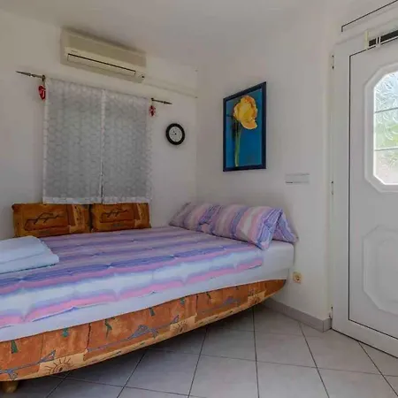 In 5244 크리크베니카