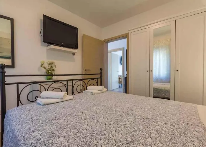 Апартаменты In 5244 *